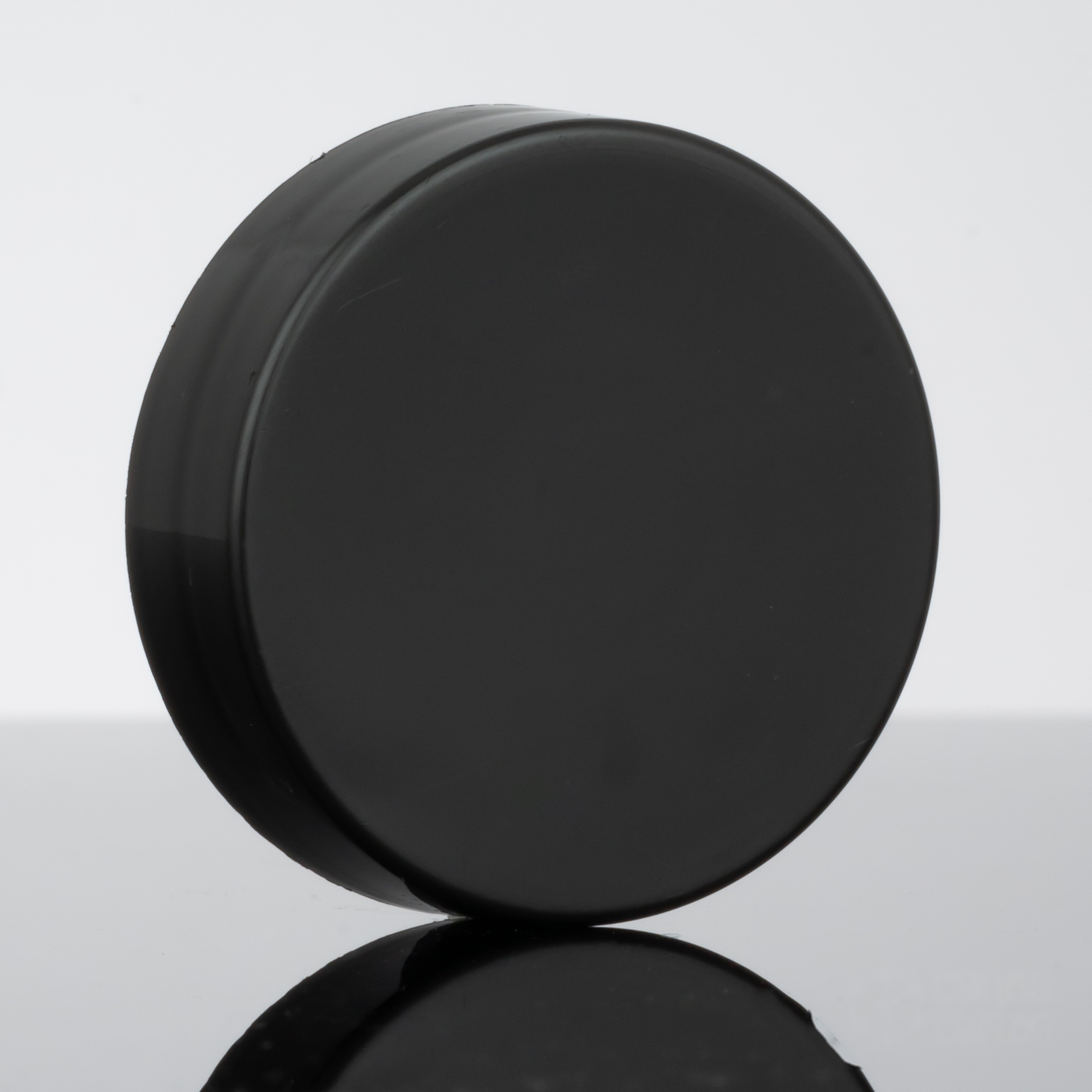Standard Closure – Straight Sided – Black – Gloss – PE Lined – 38/400