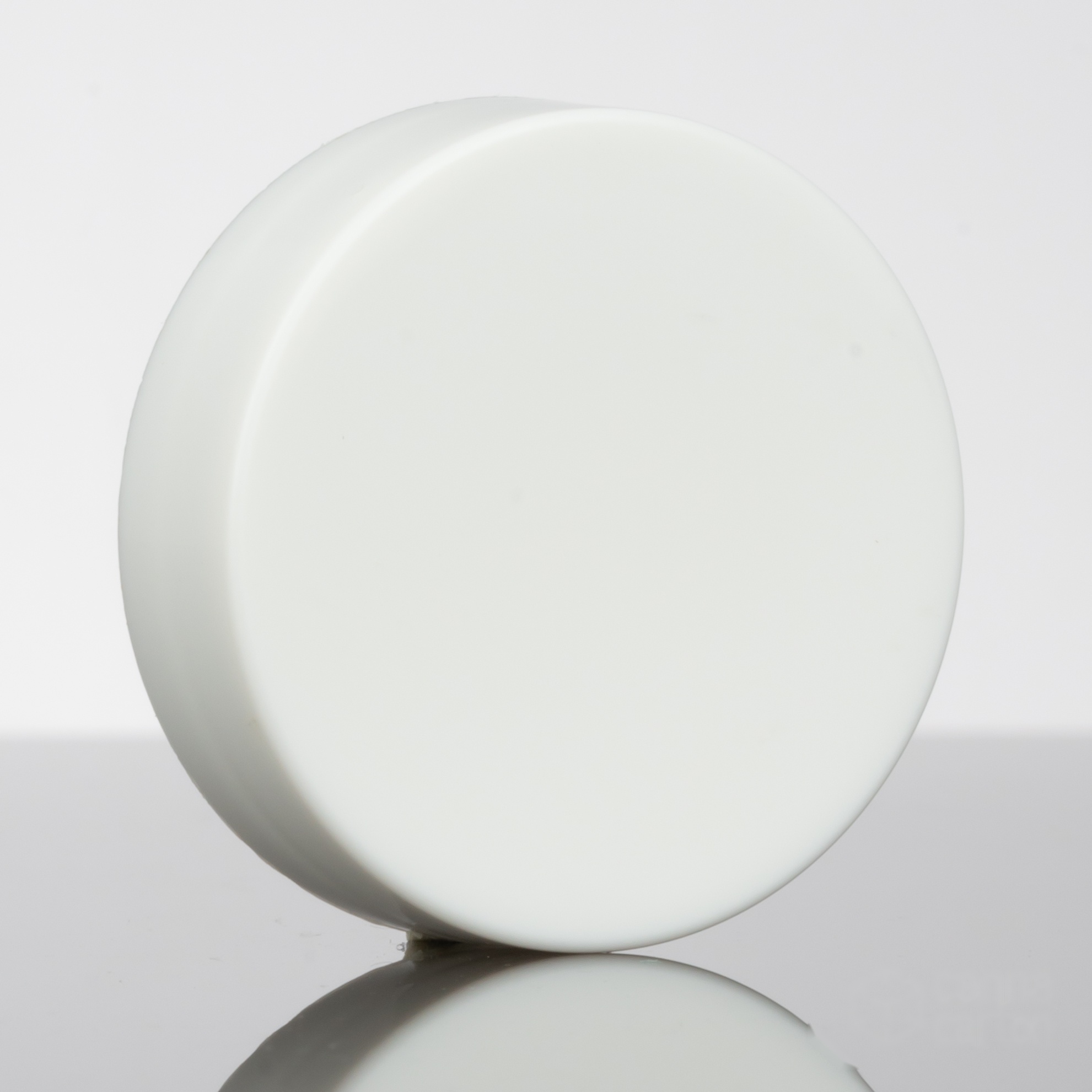 Standard Closure – Straight Sided – White – Gloss – PE Lined – 38/400