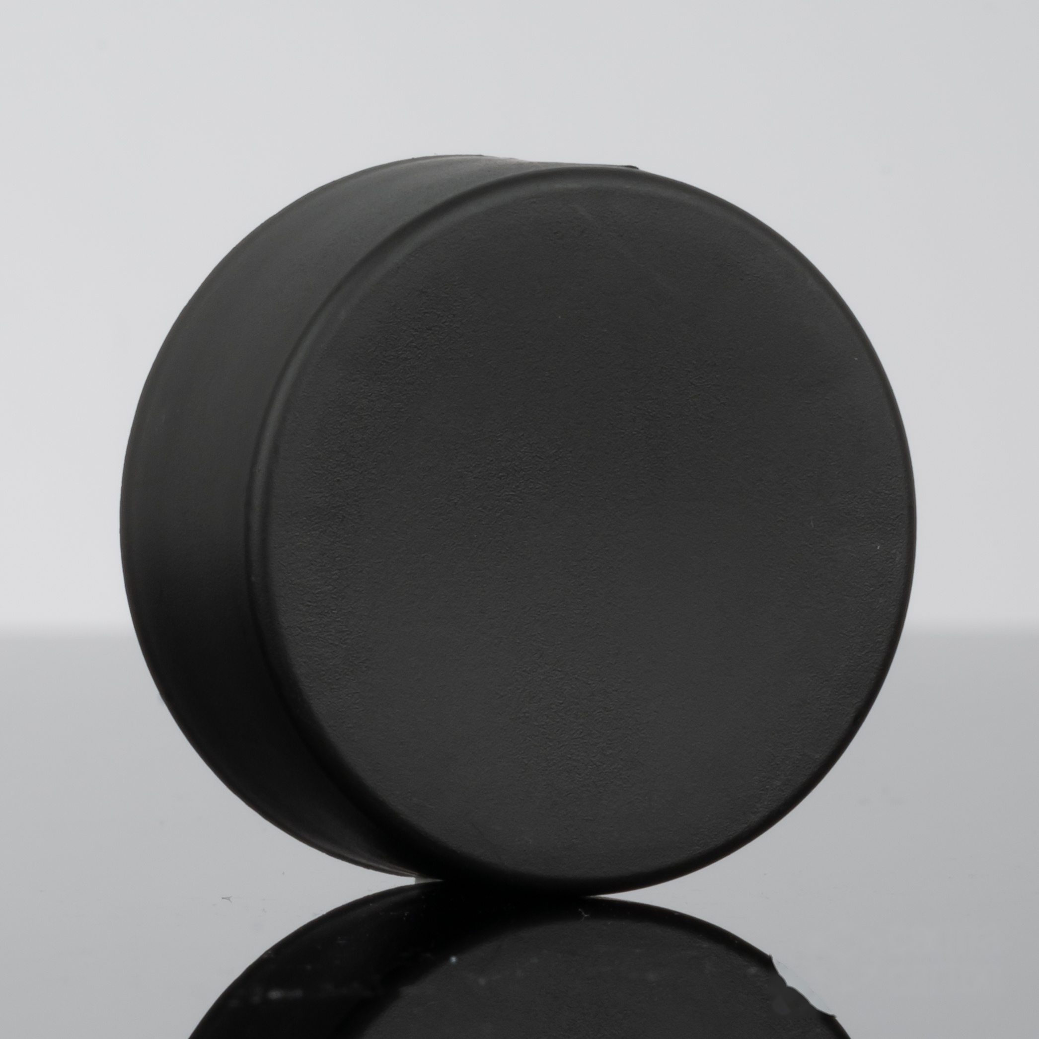Child Resistant – Smooth Sided – Black – Matte – Heat Induction Lined – 28/400